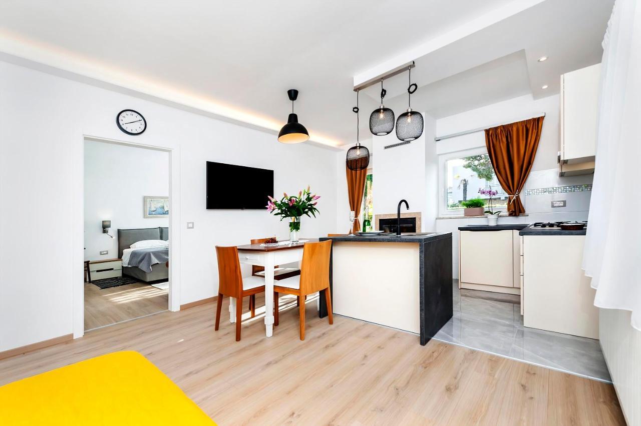 Apartments El Corsaro Ρόβινι Εξωτερικό φωτογραφία