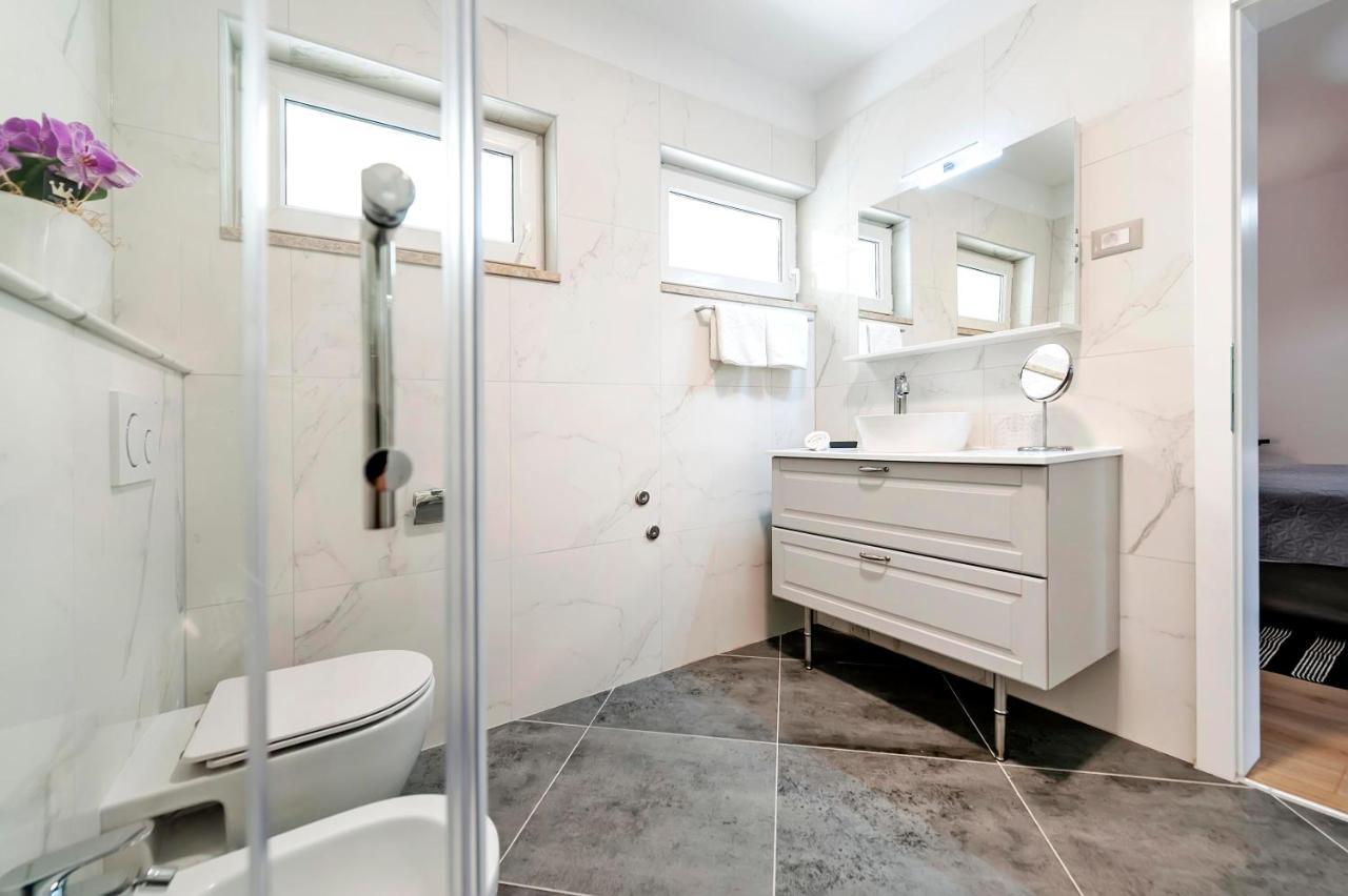 Apartments El Corsaro Ρόβινι Εξωτερικό φωτογραφία