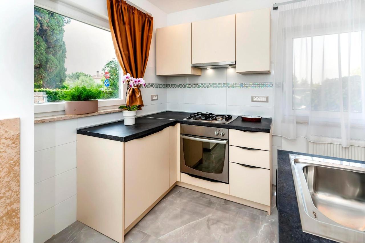 Apartments El Corsaro Ρόβινι Εξωτερικό φωτογραφία