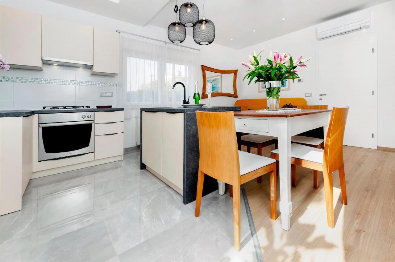 Apartments El Corsaro Ρόβινι Εξωτερικό φωτογραφία