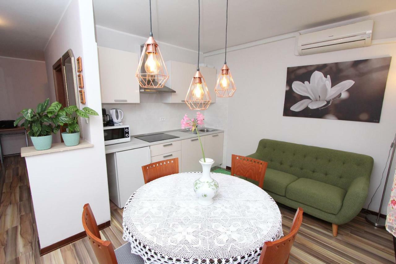 Apartments El Corsaro Ρόβινι Εξωτερικό φωτογραφία